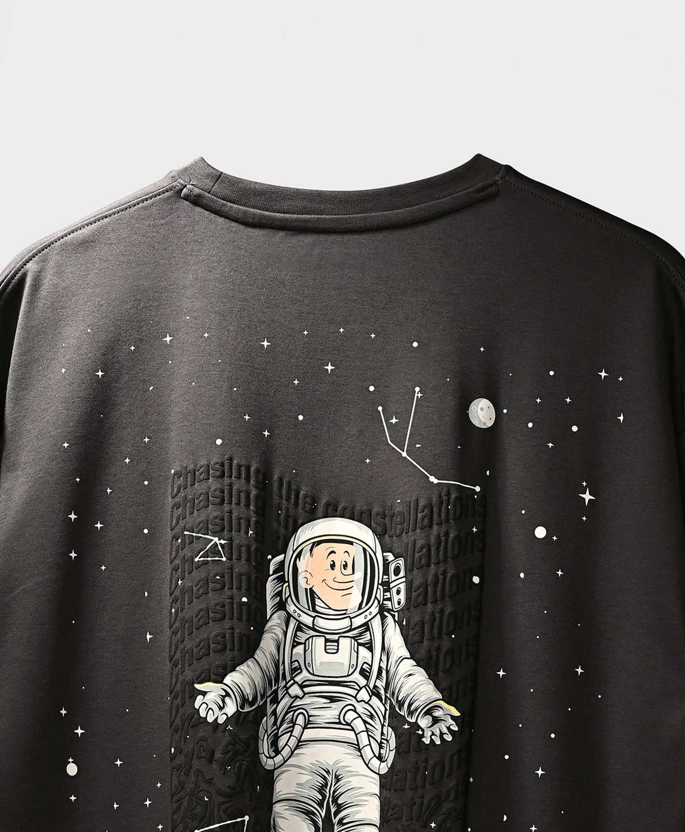 Chasing constellations  OVERSIZED T-SHIRT - Image 7